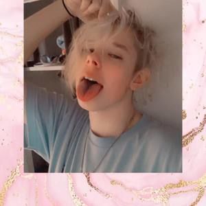 Meet your Posher, Ethan